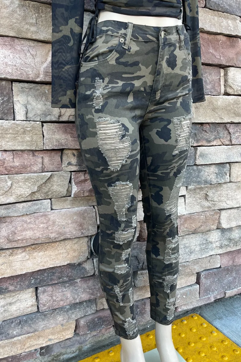 Destroyed All Over Jeans