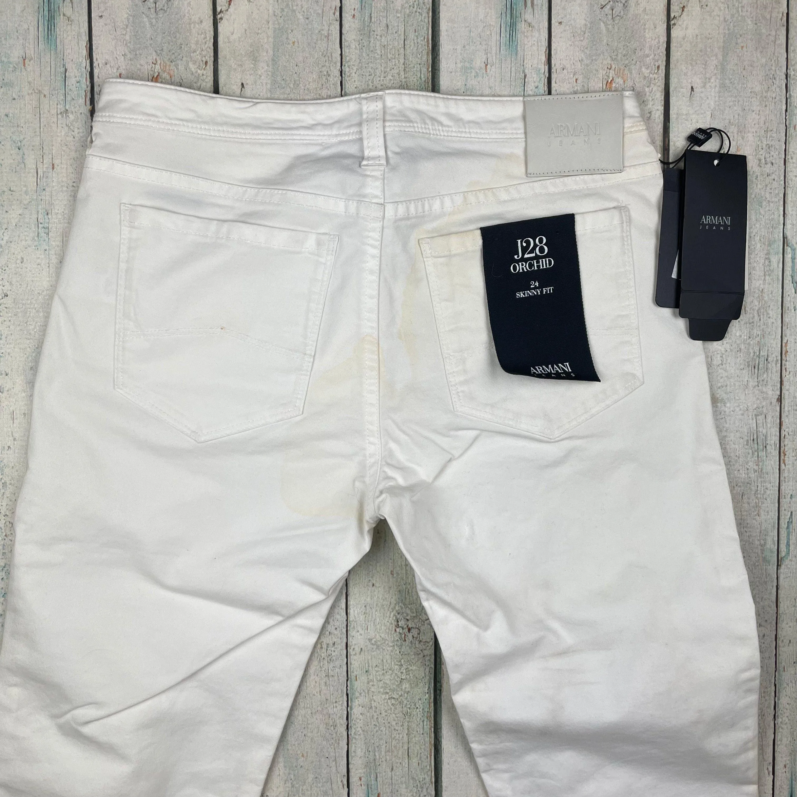 NWT- Armani Jeans Ladies J28 Orchid Skinny Fit Jeans- Size 24"